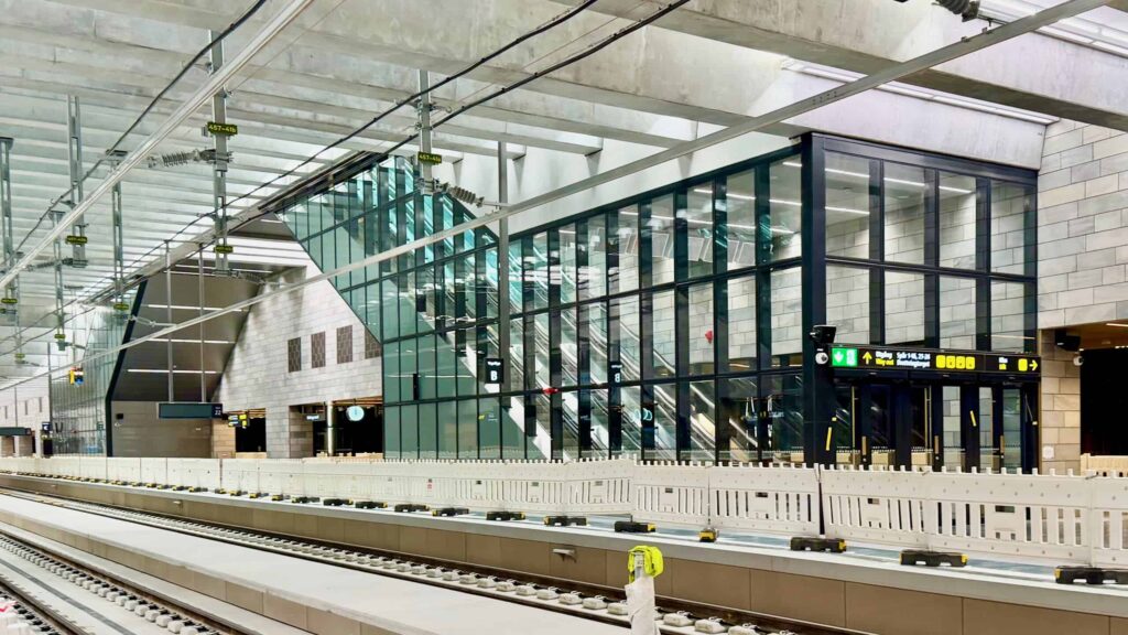 Partierna är utformade för att integreras i stationens arkitektur. Foto: Keep the company