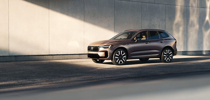 Volvo Cars lanserar laddhybrider för XC60 och XC90 med upp till 200 km räckvidd